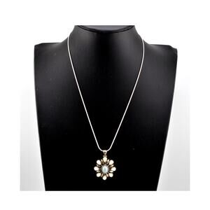 Vintage 925 Sterling Silver Opal Floral Design Pendant 18" Necklace